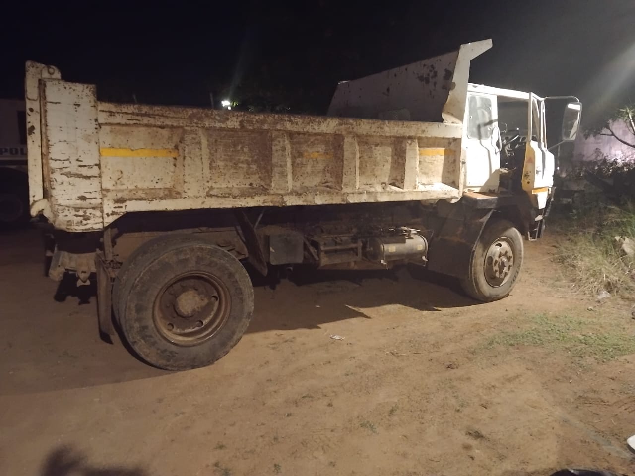 Abandoned truck and equipment seized by Police, illegal immigrants nabbed