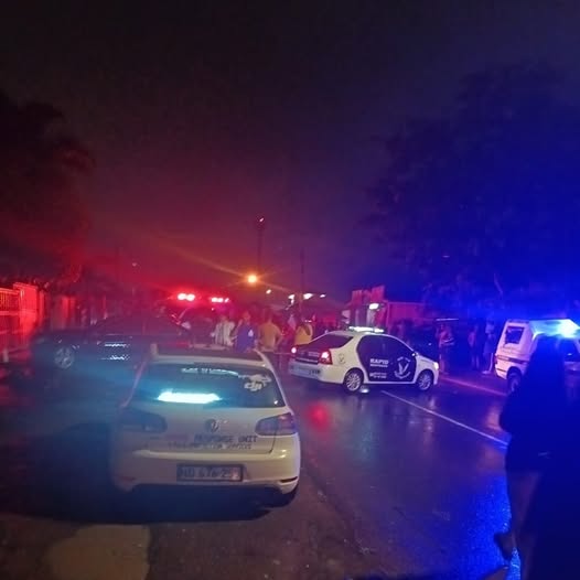 Suspected Suicide leaves 1 Dead at the corners of Lenham and Fernham, Phoenix, KZN
