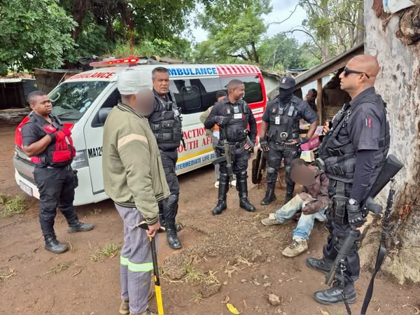Homeowner Stabbed While Apprehending Burglar: Canelands - KZN