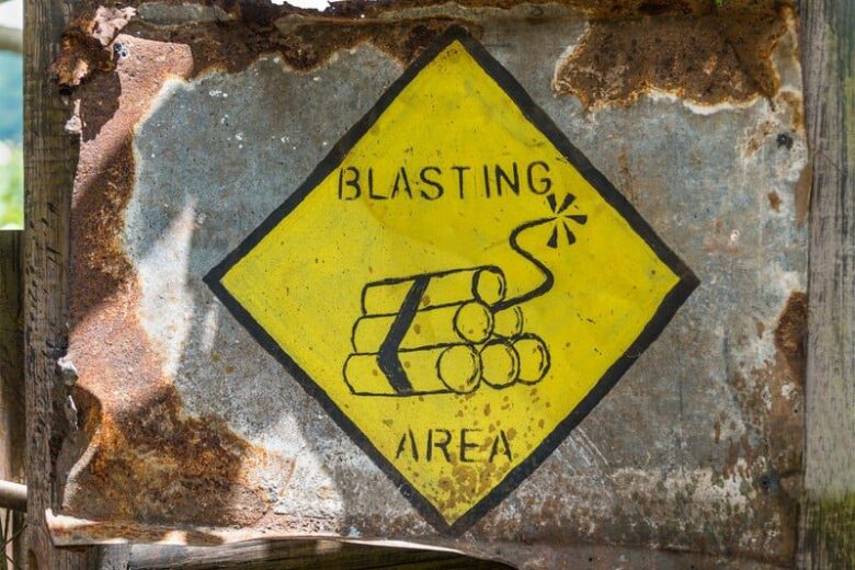 Scheduled blasting on the N2 national road between KwaBhaca and EmaXesibeni on the 29th April 2025