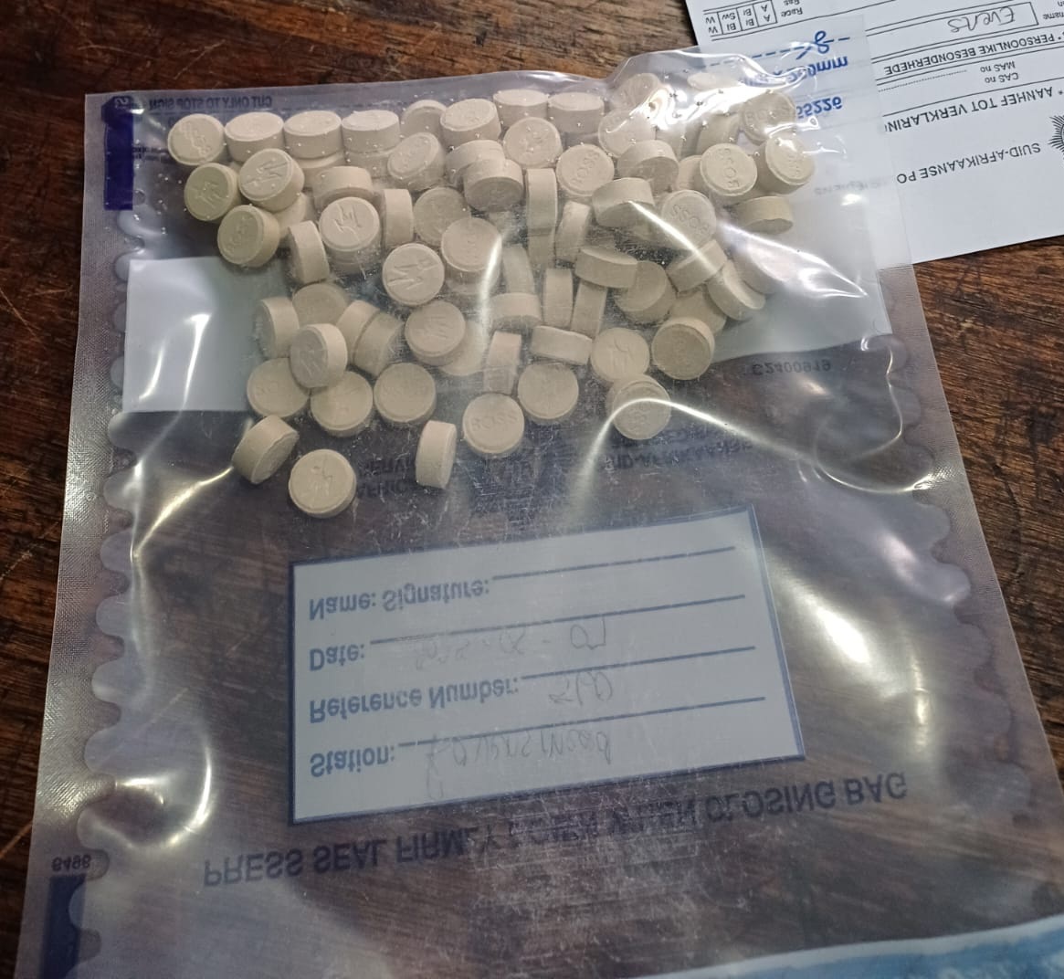 Ravensmead police recover mandrax tablets in gang hotspot