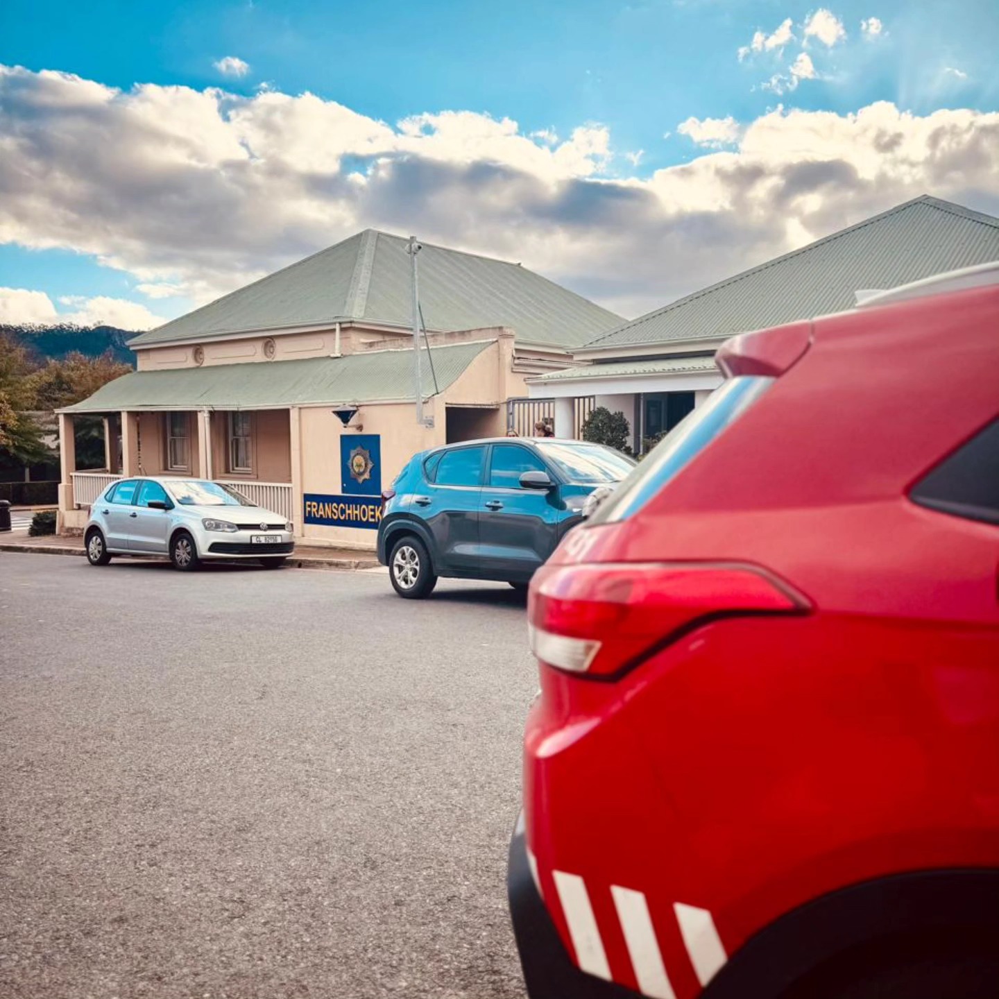 One injured in a stabbing on Beau Coup Street, Franschhoek