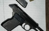 Police disarm two suspects