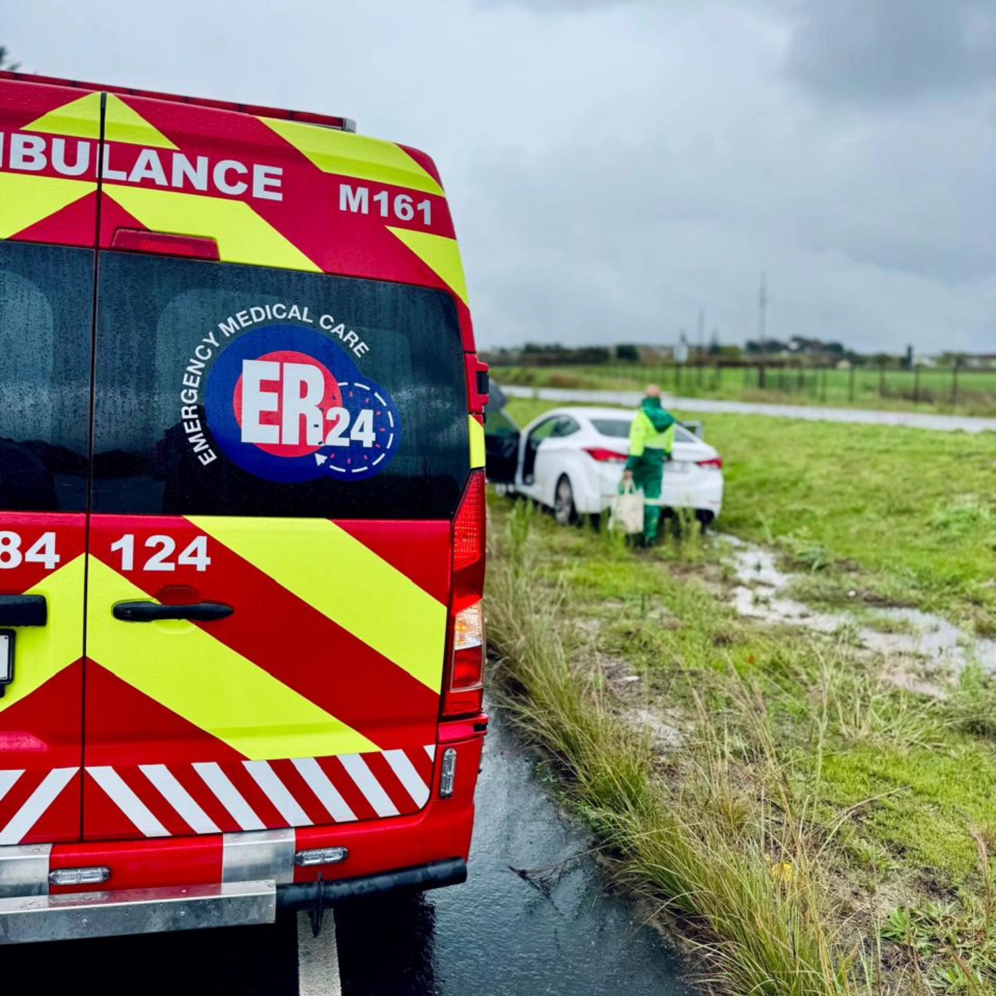 Single-vehicle crash at Polkadraai, Stellenbosch