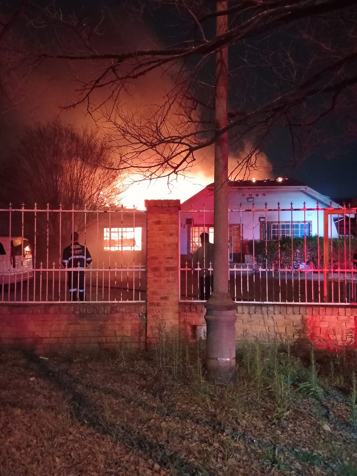 Residential fire contained and extinguished in Boksburg
