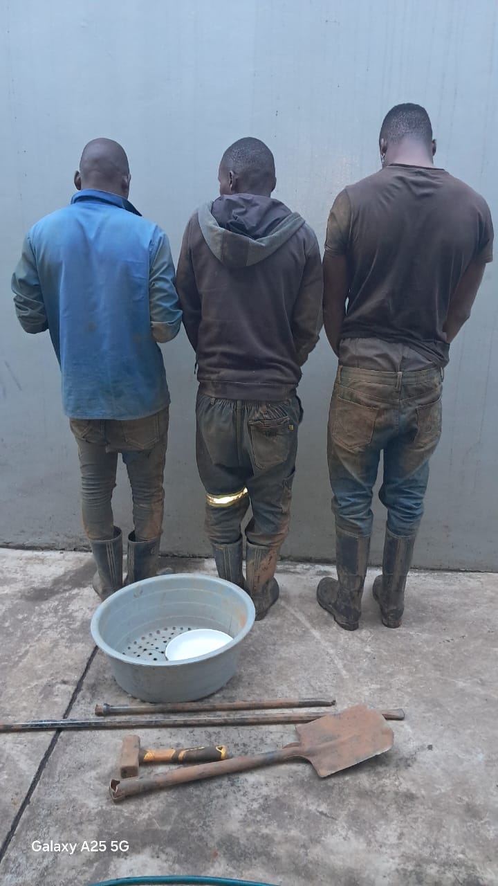 Police nets three suspects for illicit mining and contravention of Immigration Act