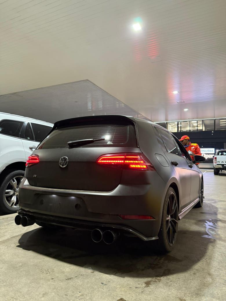 Vehicle hijacked outside McDonald's, Umhlanga
