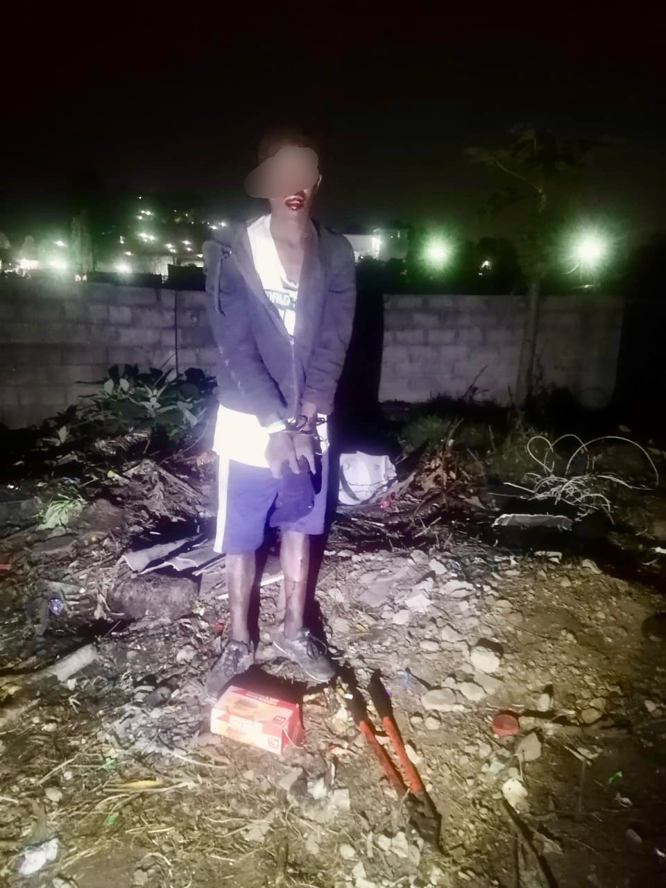 Female Homeowner Subdues Copper Thief: Amaoti - KZN