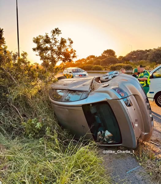 Five injured in a rollover crash on the N1 Plattekloof Road, Parow