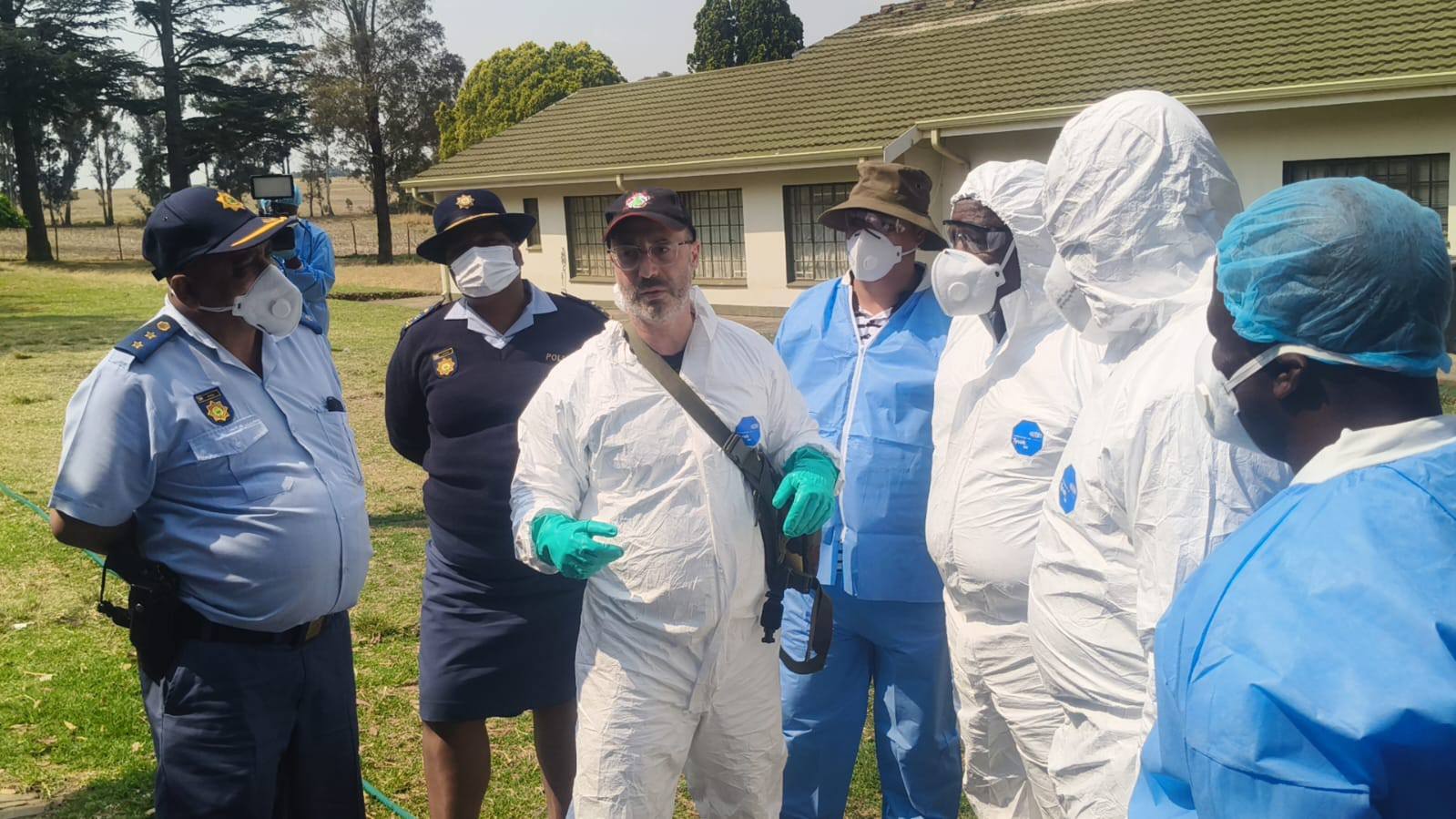 Police leadership visited the family home of the slain off-duty police officer, Sergeant Tshepo Mokoena (39), in Grootvlei
