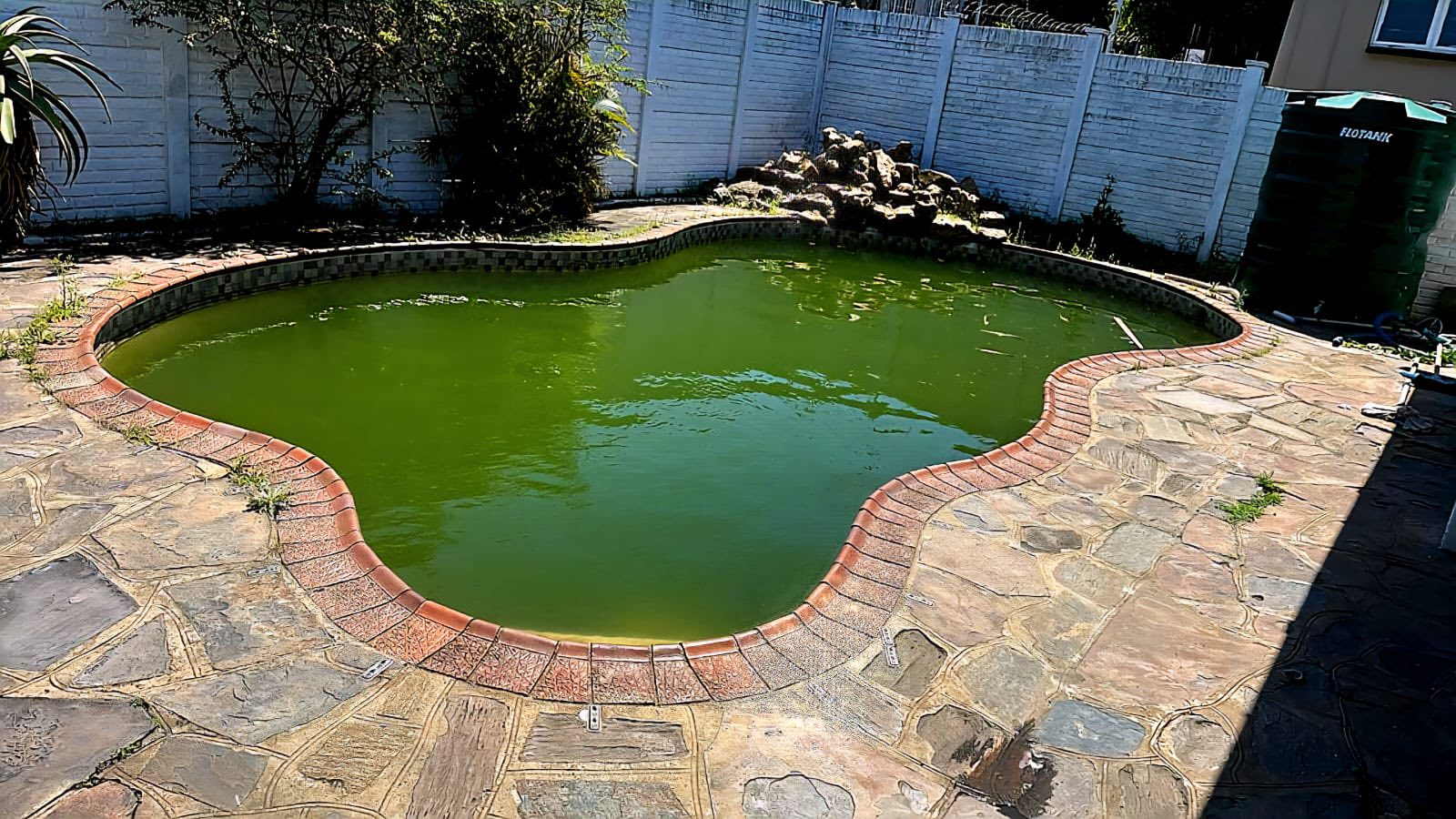Toddler drowns on Holmes Road in the Umbilo area of the Durban CBD