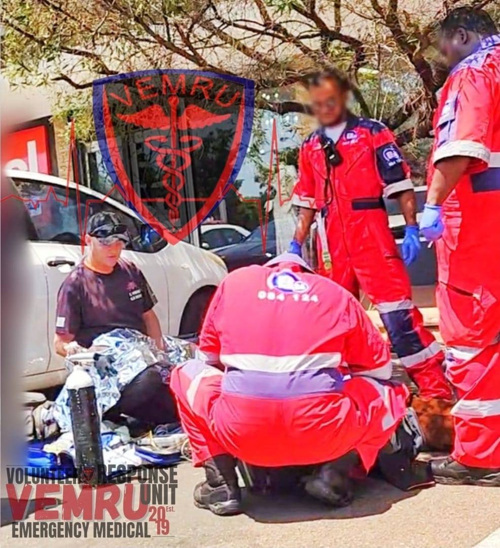 A patient collapsed and was in Cardiac Arrest at a shopping centre in the Menlopark area of Pretoria East