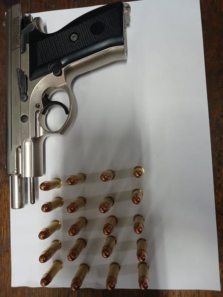 Anti-Gang Unit seizes firearm, ammunition and drugs and arrests suspect