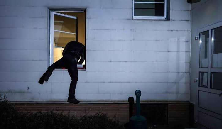 House Broken Into in Charclay Gardens, Clayfield, Phoenix