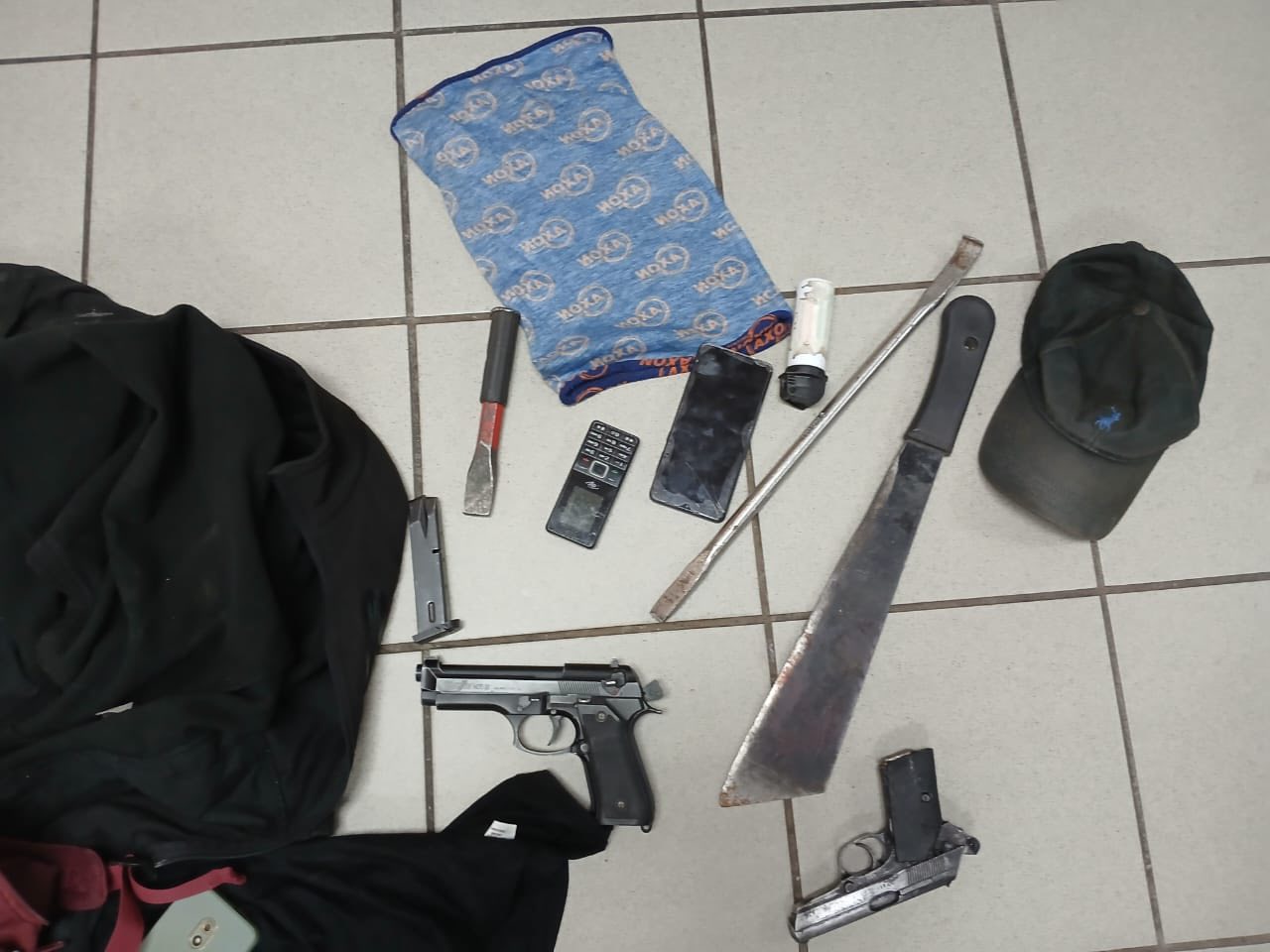 Suspect appears on charges of house robbery, possession of an unlicensed firearm, and possession of ammunition