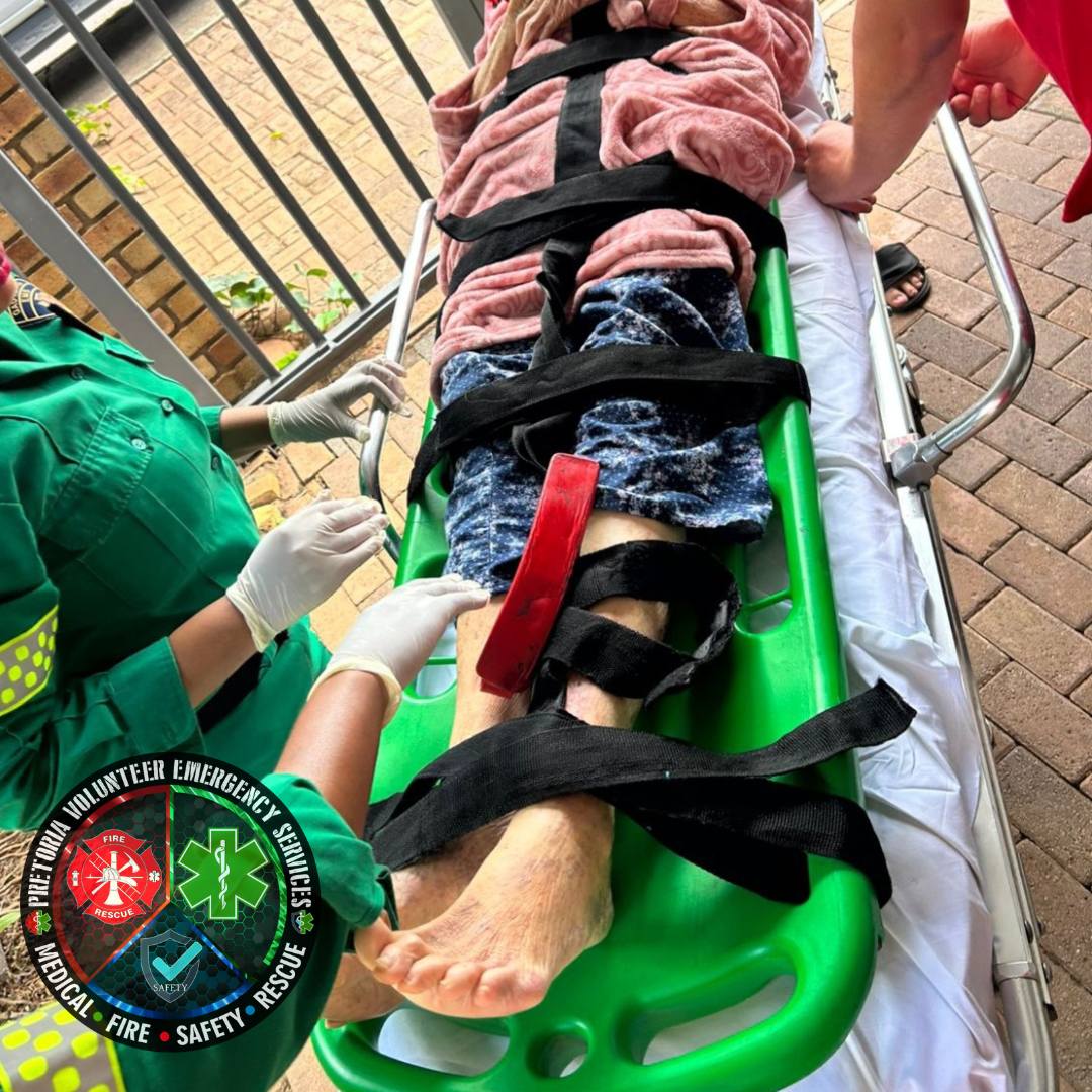 Elderly lady assessed, stabilised, and comforted after a fall at Annlin