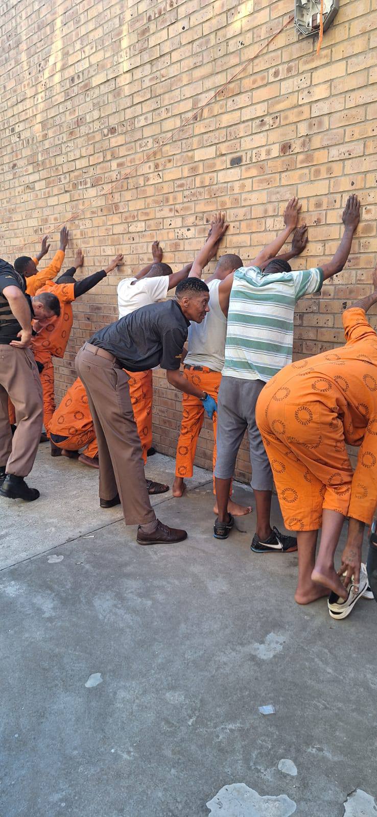 Successful Night Joint Searches Conducted at Christiana and Klerksdorp Correctional Centres