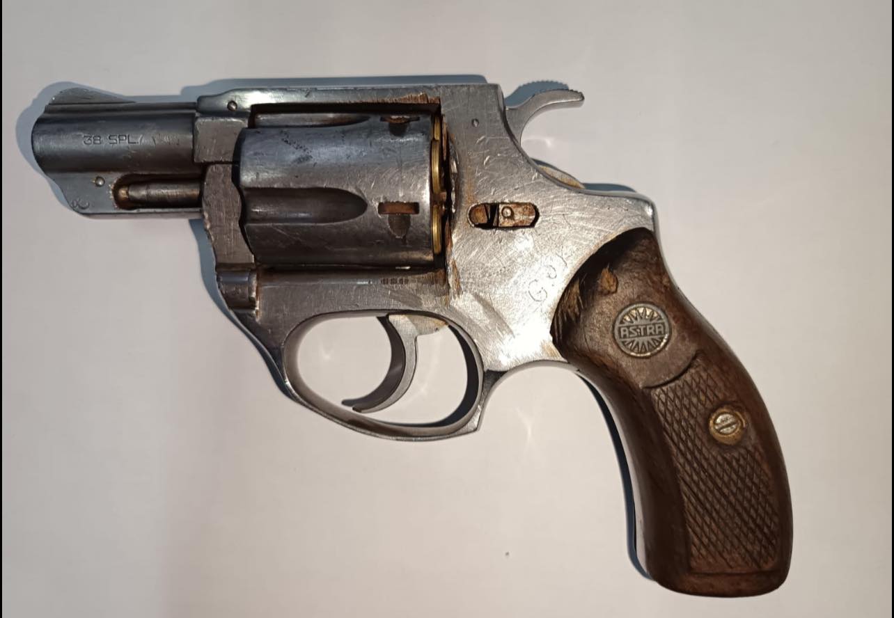 Firearm and ammunition recovered in Elsies River