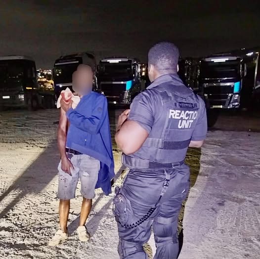 Truck Driver Stabbed During Robbery: Riet River - KZN