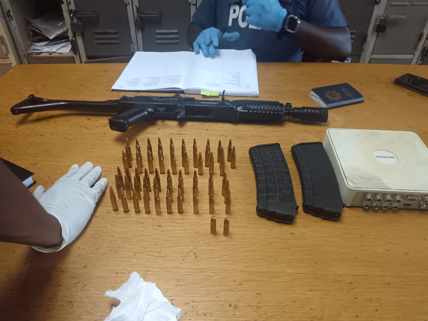 Arrest of an alleged extortionist at an informal settlement in Bosasa, Mfuleni