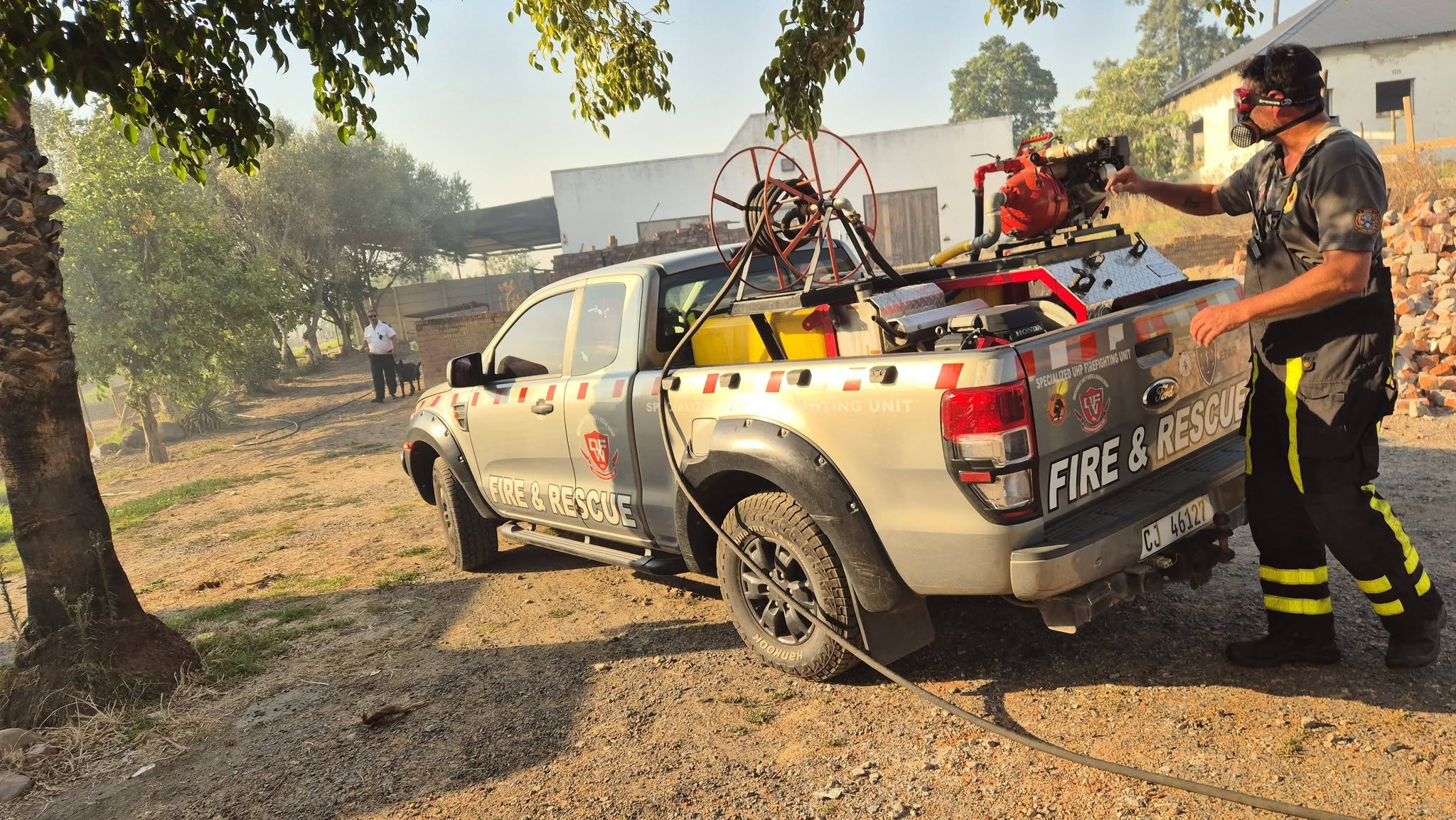 Narrow escape for group of kennel dogs after a runaway veld fire