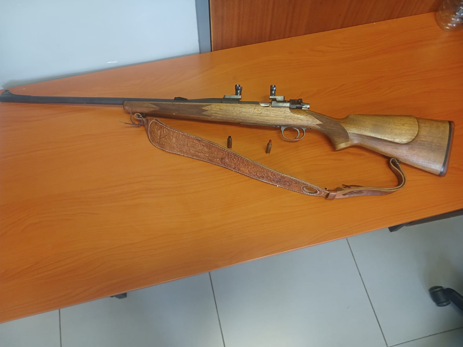 Suspect arrested for possession of an unlicensed firearm and ammunition, following an incident in Breyten