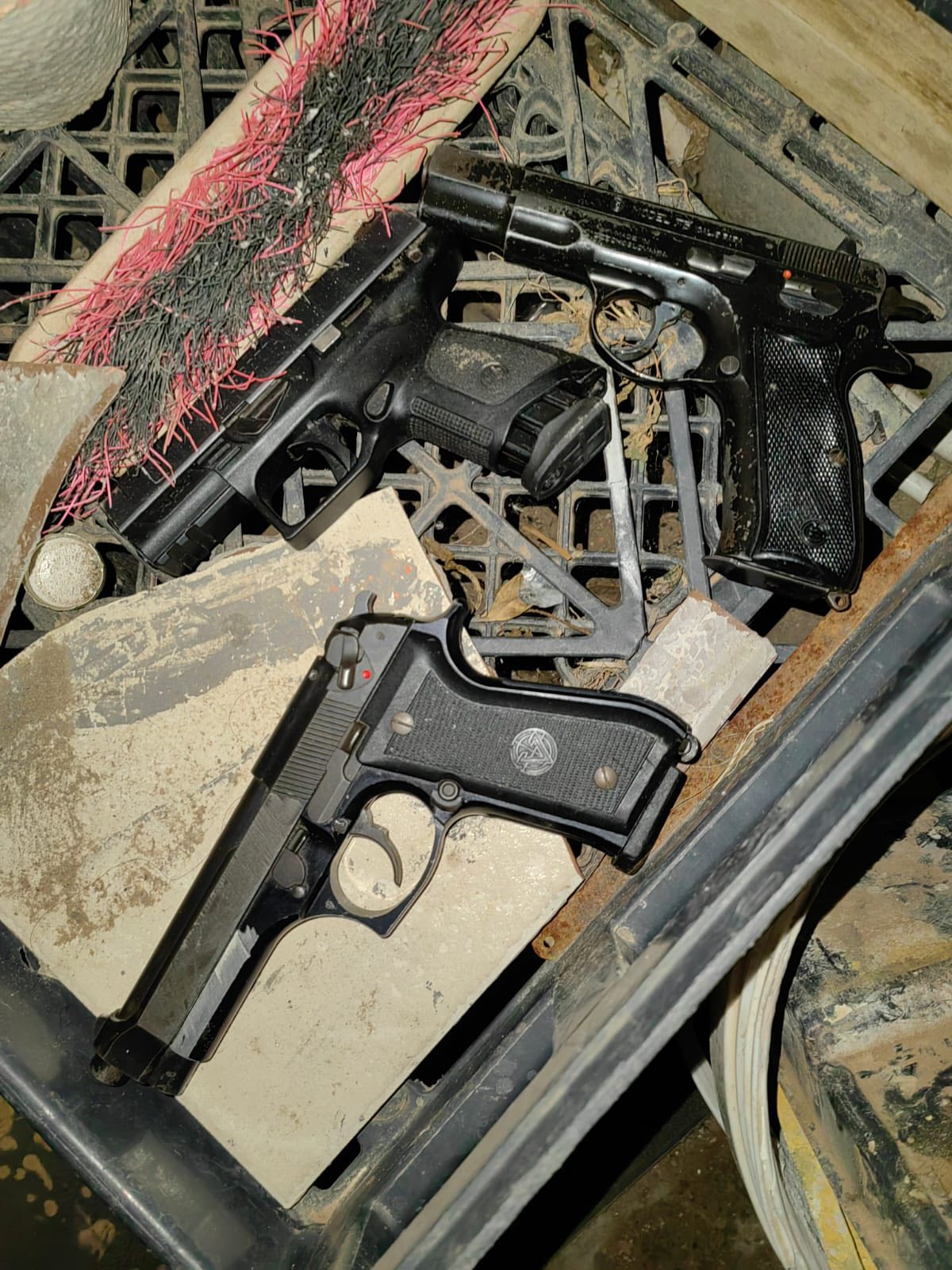 Swift action by members of Kwazakele SAPS led to the recovery of three firearms and ammunition in Zwide