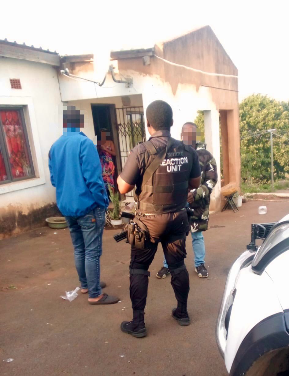 Pedestrian Robbed By Armed Suspects: Waterloo - KZN