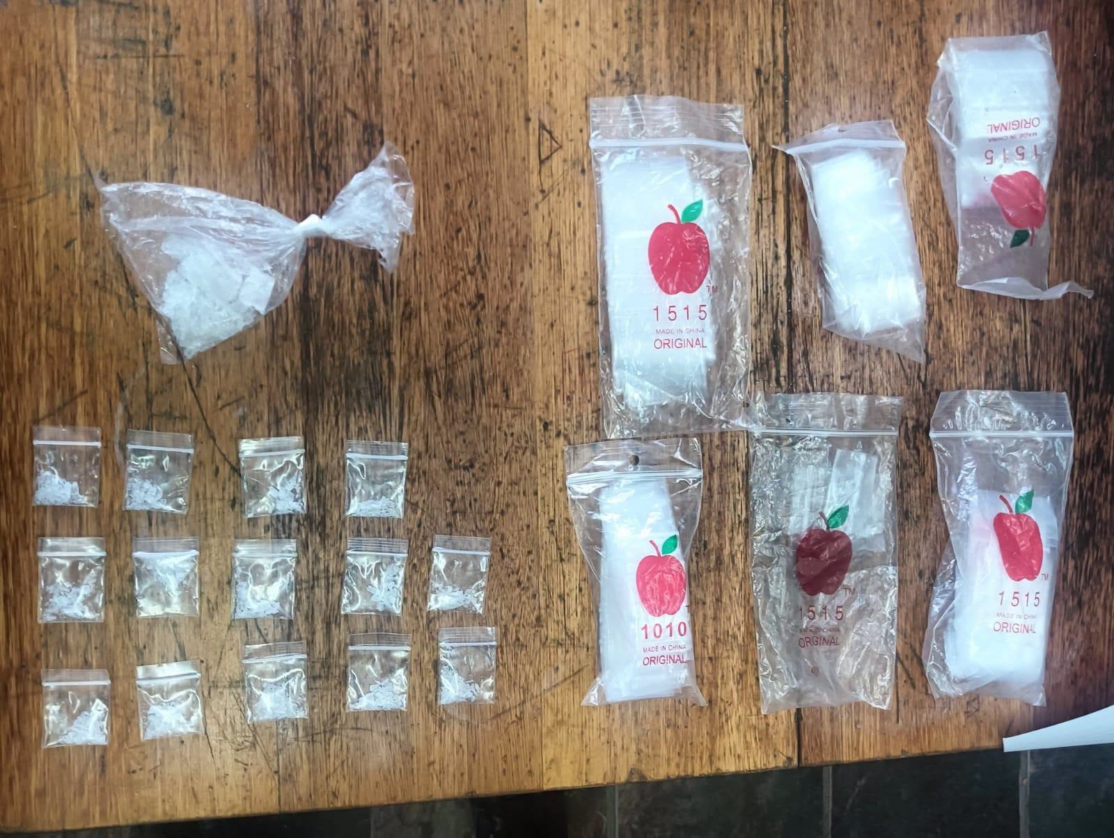 Suspects arrested for housebreaking, theft and dealing in drugs