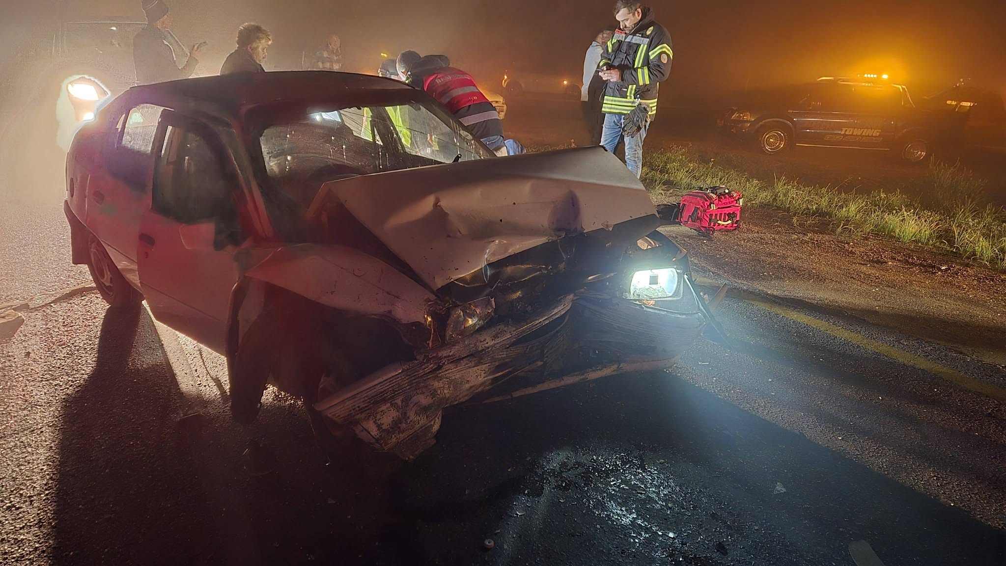 3 vehicles collide in heavy fog conditions, leaving 5 people injured, Paarl