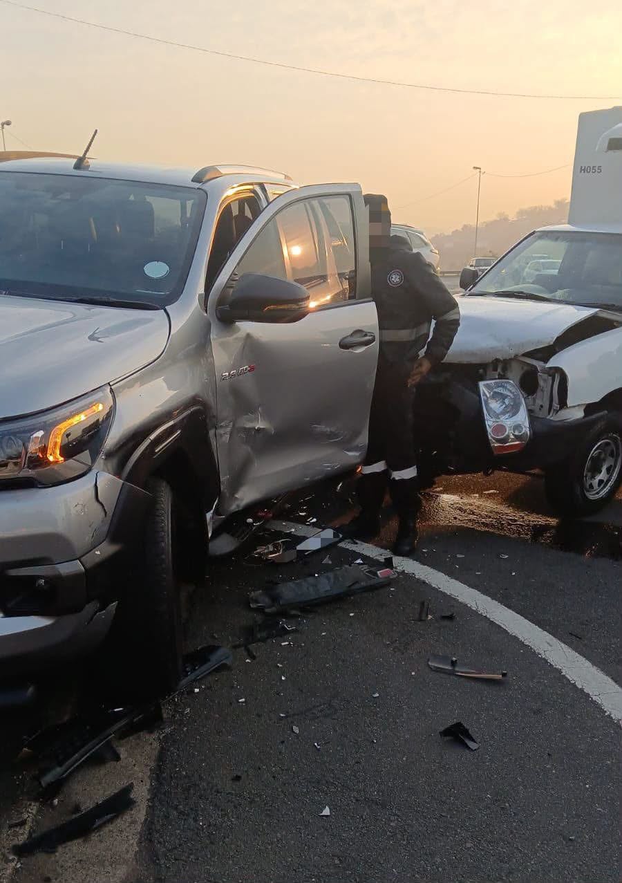 A motor vehicle collision has occurred on Queen Nandi Bridge