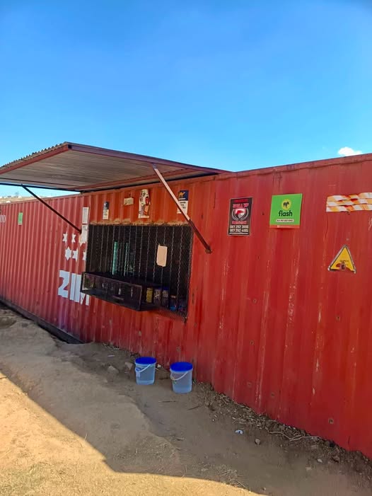 No Injuries In Business Robbery: Oakford - KZN