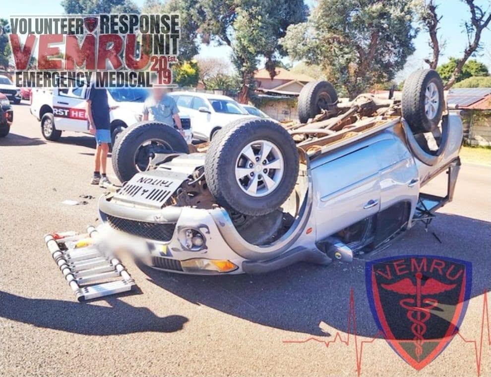 Serious motor vehicle accident on the N1 southbound before Botha Avenue in Pretoria East