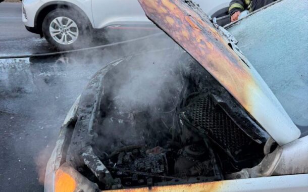 Vehicle alight, Main Street, Northern Paarl